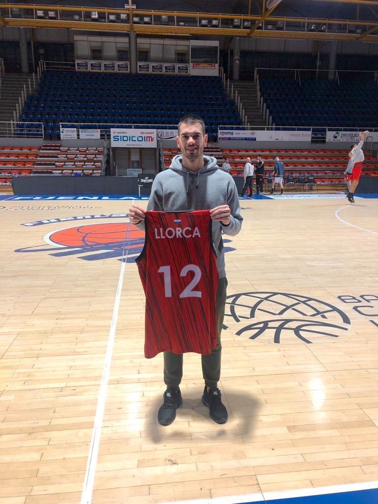 ¡Jacobo Méndez Vela, ganador de una camiseta de juego de Álex Llorca!